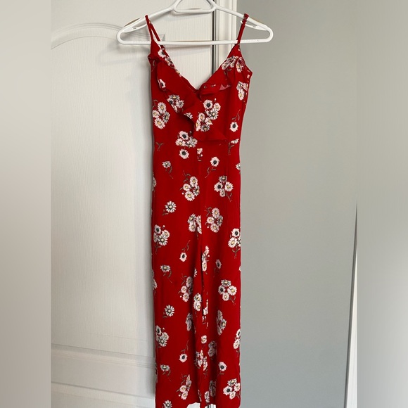 H&M flowy red with flowers jumpsuit - Picture 1 of 2